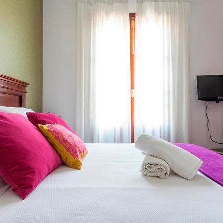 Hotel Baco Seville Ngoại thất bức ảnh