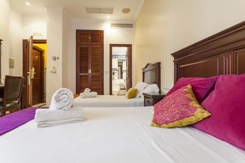 Hotel Baco Seville Ngoại thất bức ảnh