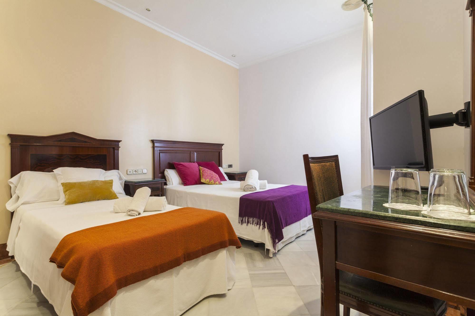 Hotel Baco Seville Ngoại thất bức ảnh