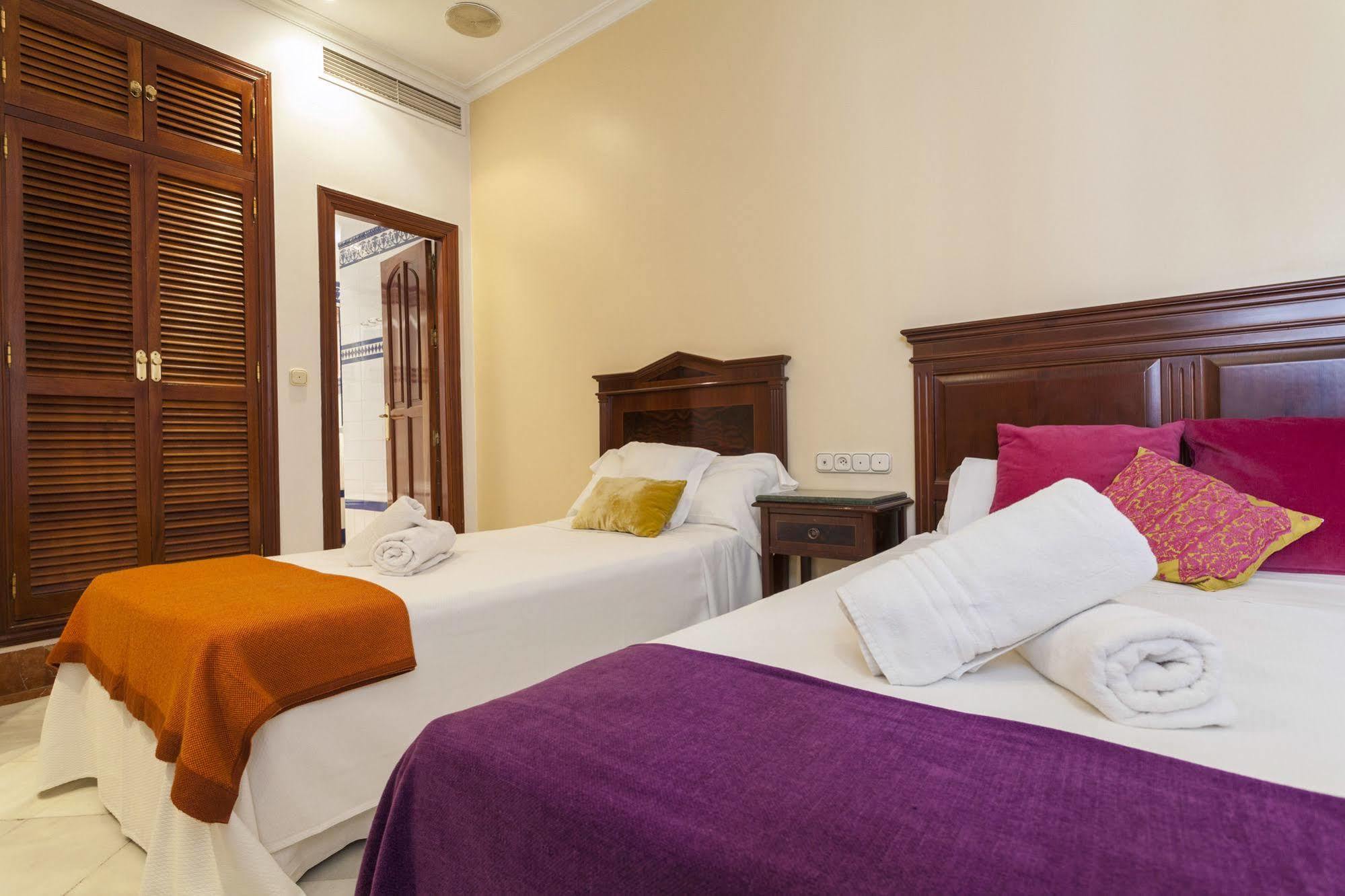 Hotel Baco Seville Ngoại thất bức ảnh